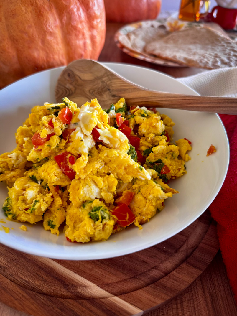 pumpkin egg scramble